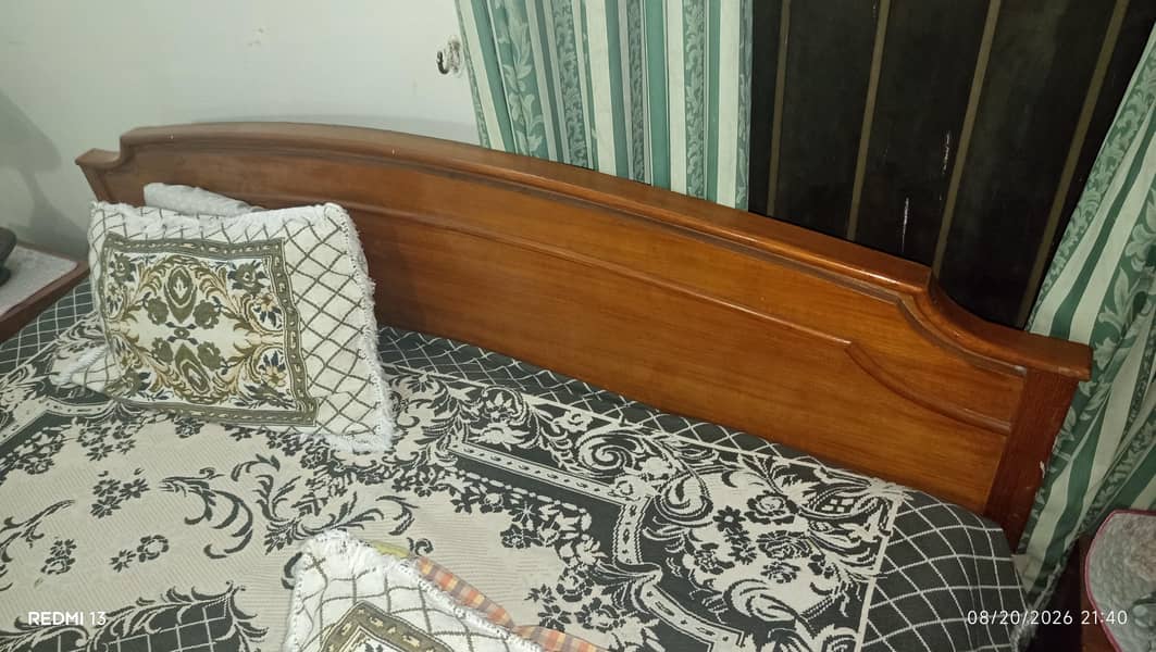 Used double bed 4