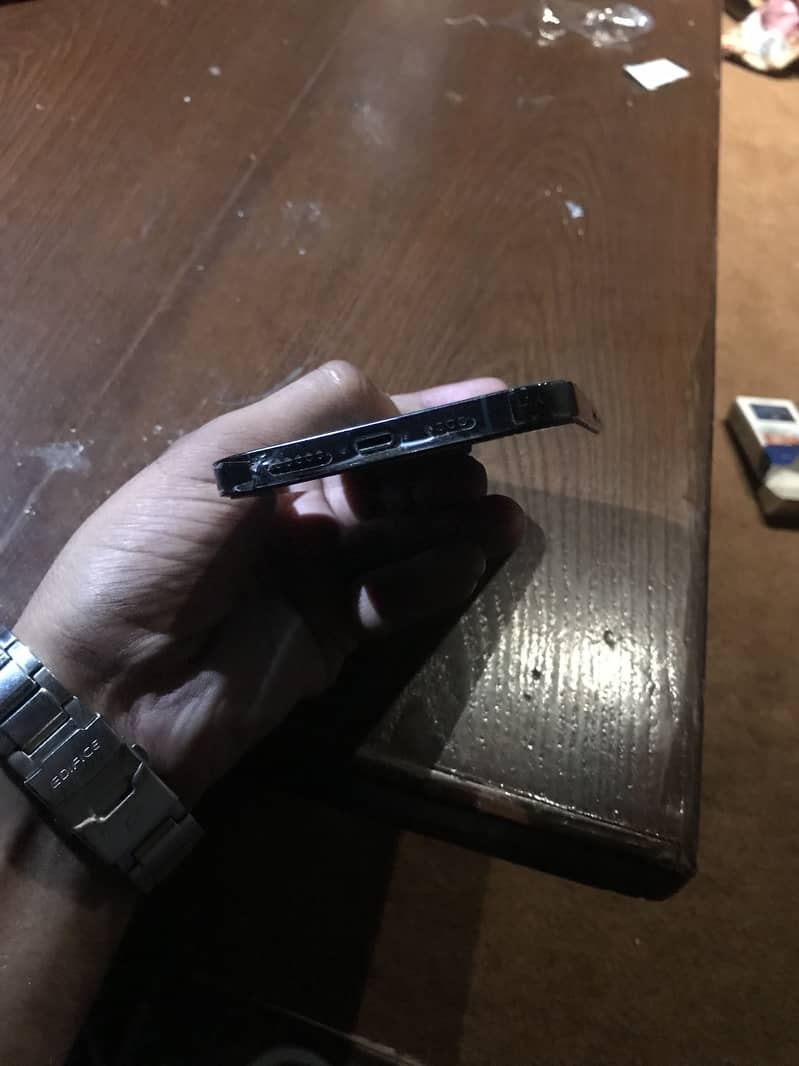 Apple iPhone 13 Pro Max 7