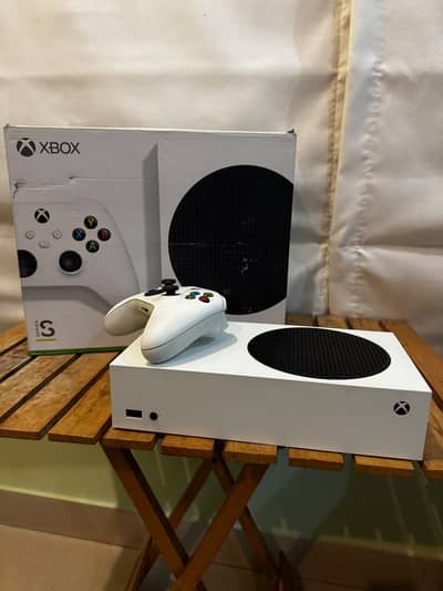Xbox Series S (with box, great condition, barely used) 512 GB