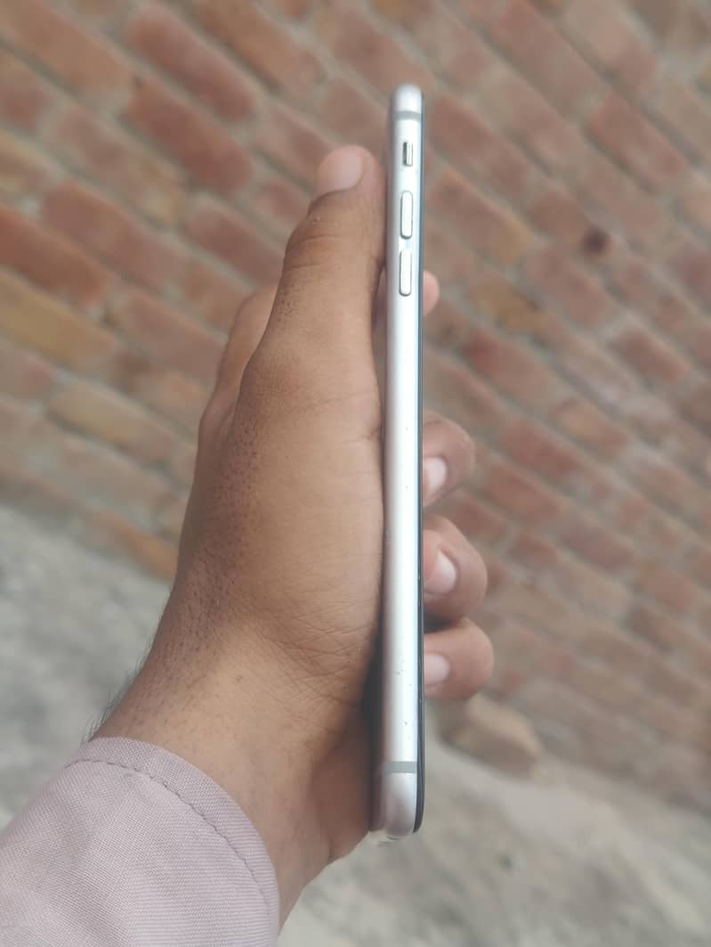 Apple iPhone 6S Plus 5