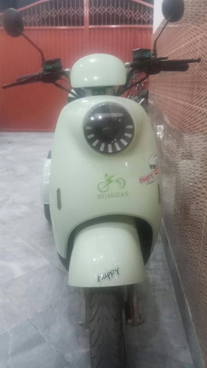 Scooty 1