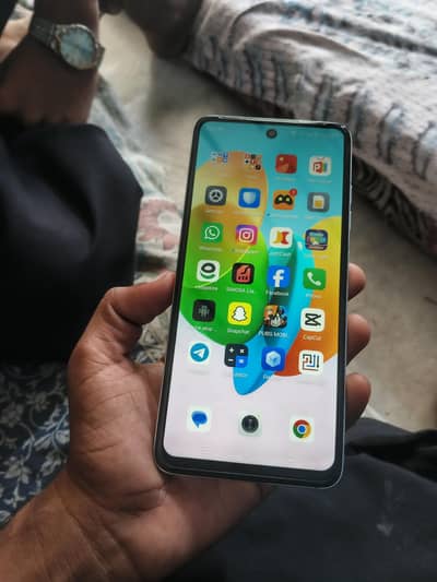 Tecno Spark 20C 4+4/128 With Box + Original Charger