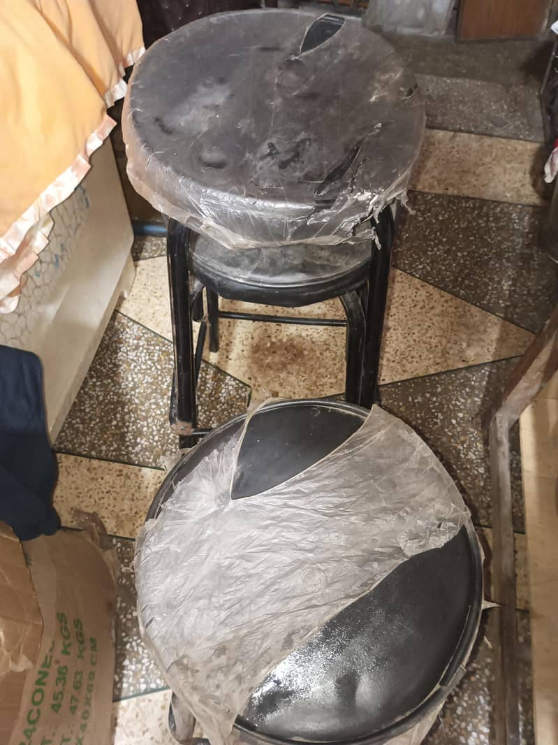 Chair 0