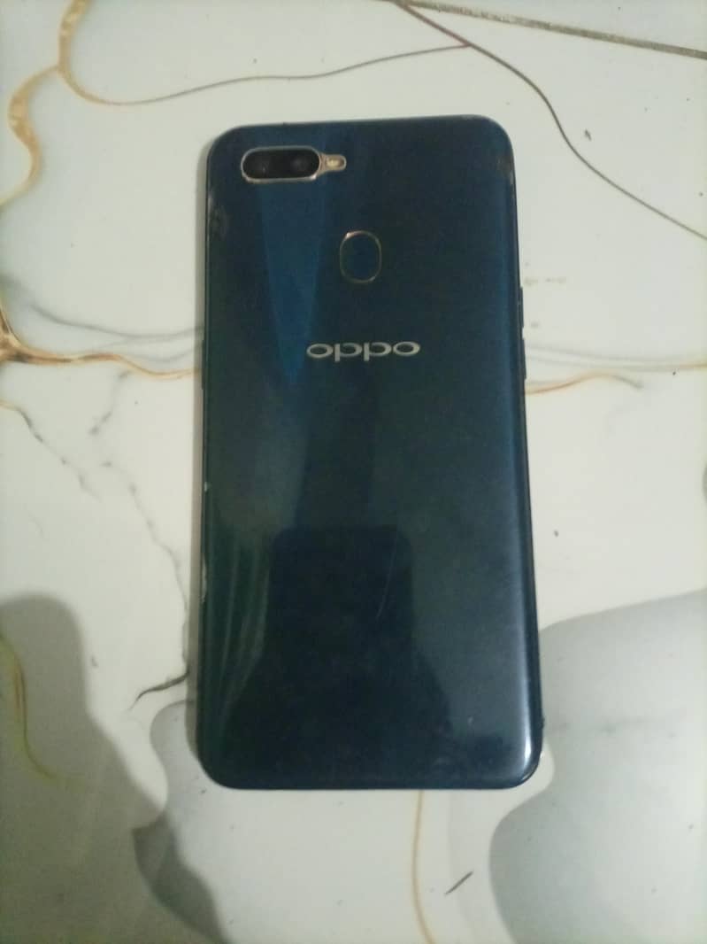 OPPO A7 0