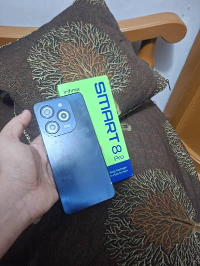 Infinix Smart 8 Pro