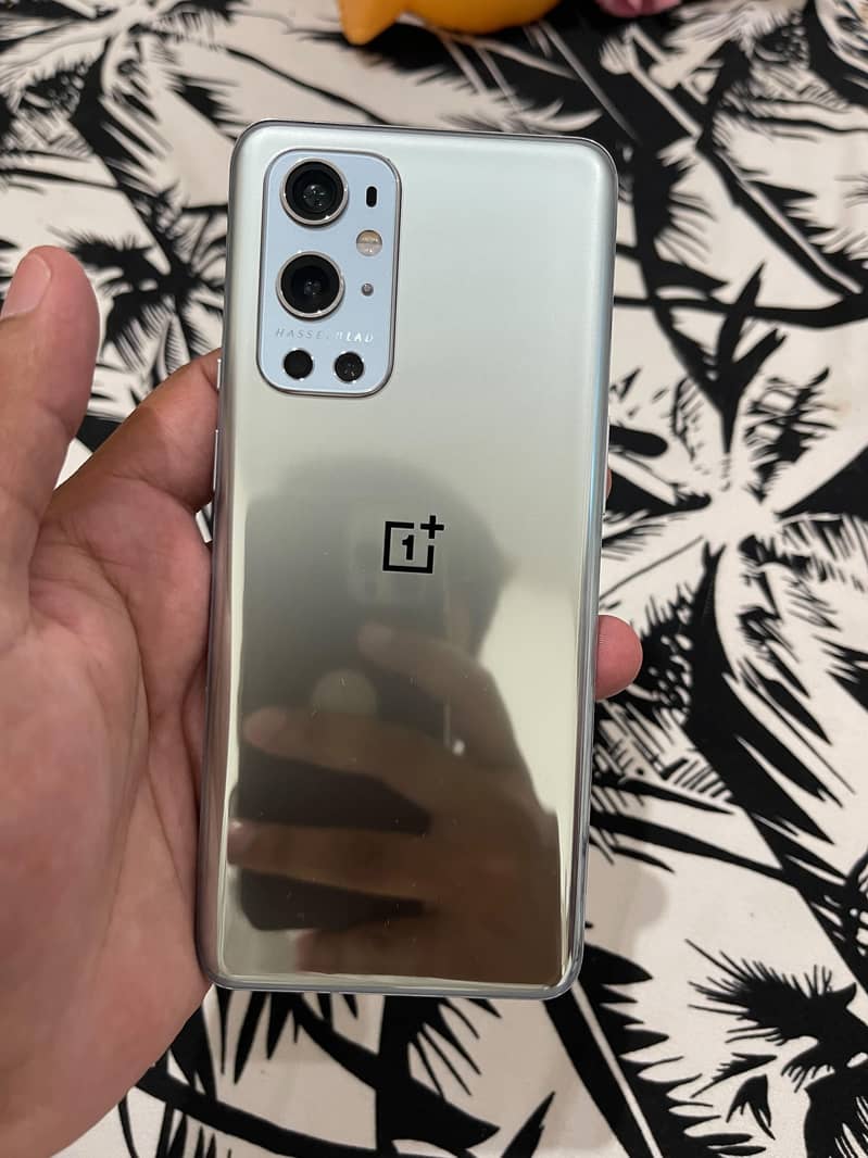 One Plus 9 Pro 0