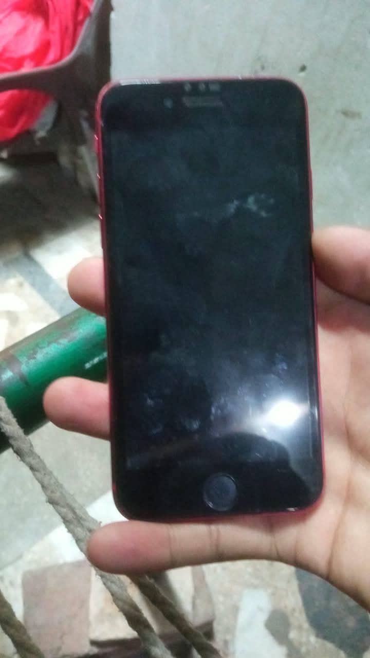 Apple iPhone SE 7