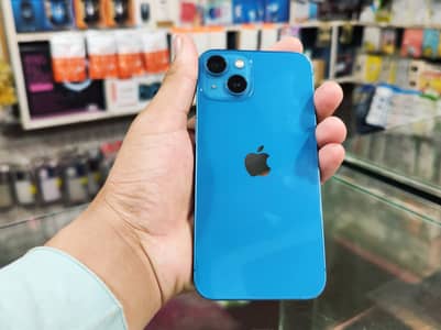 Apple iPhone 13