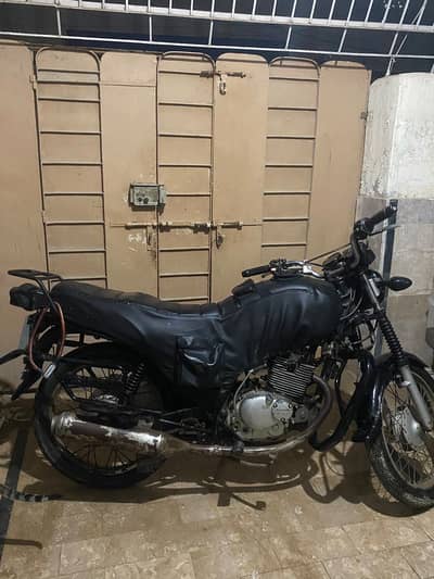 SUZUKI GS 150 well maintained exchange available with ybr