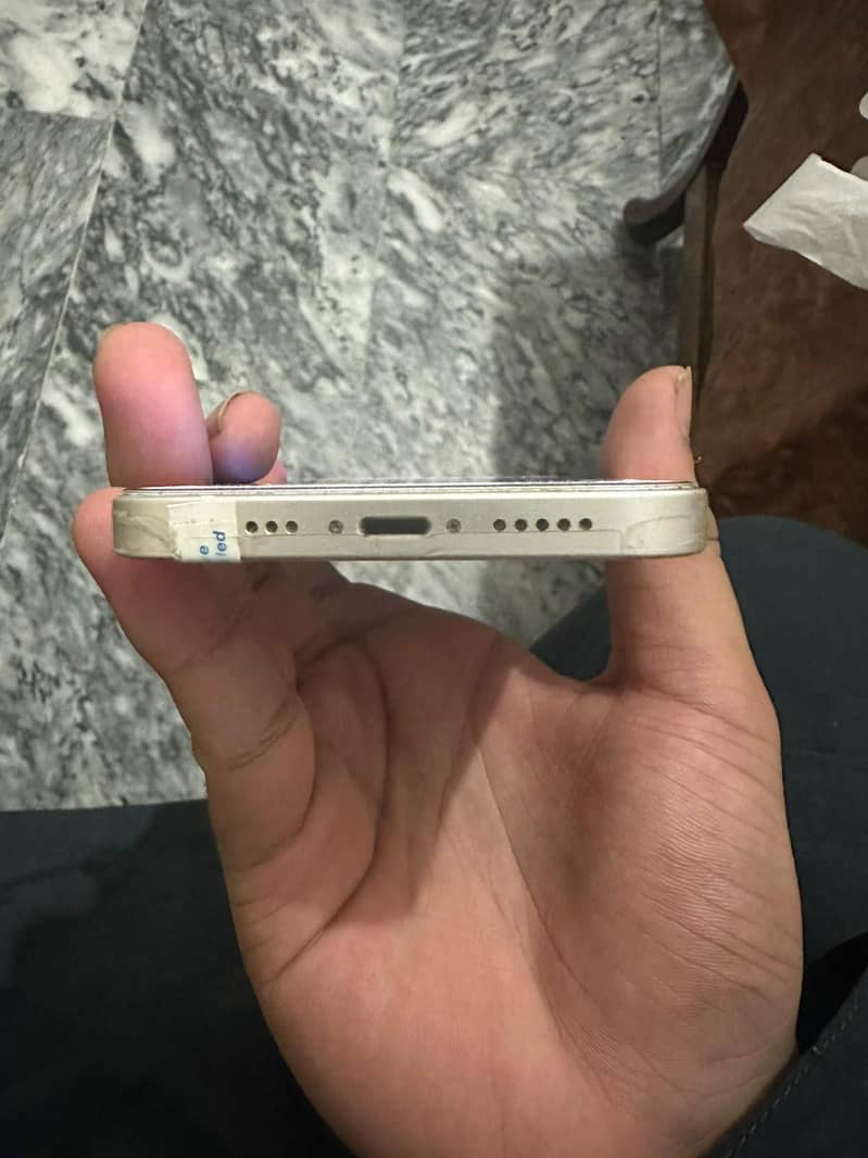 Apple iPhone 12 1