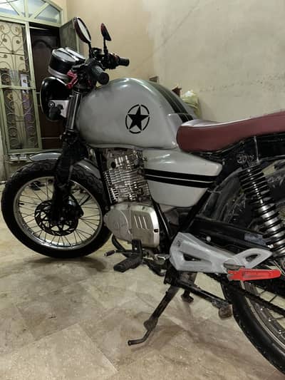 Suzuki GS 150 Modified