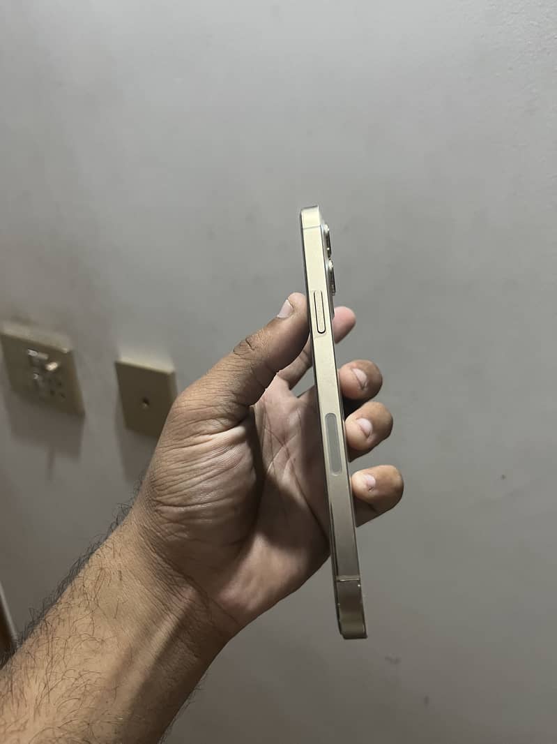 Apple iPhone 12 Pro Max 5