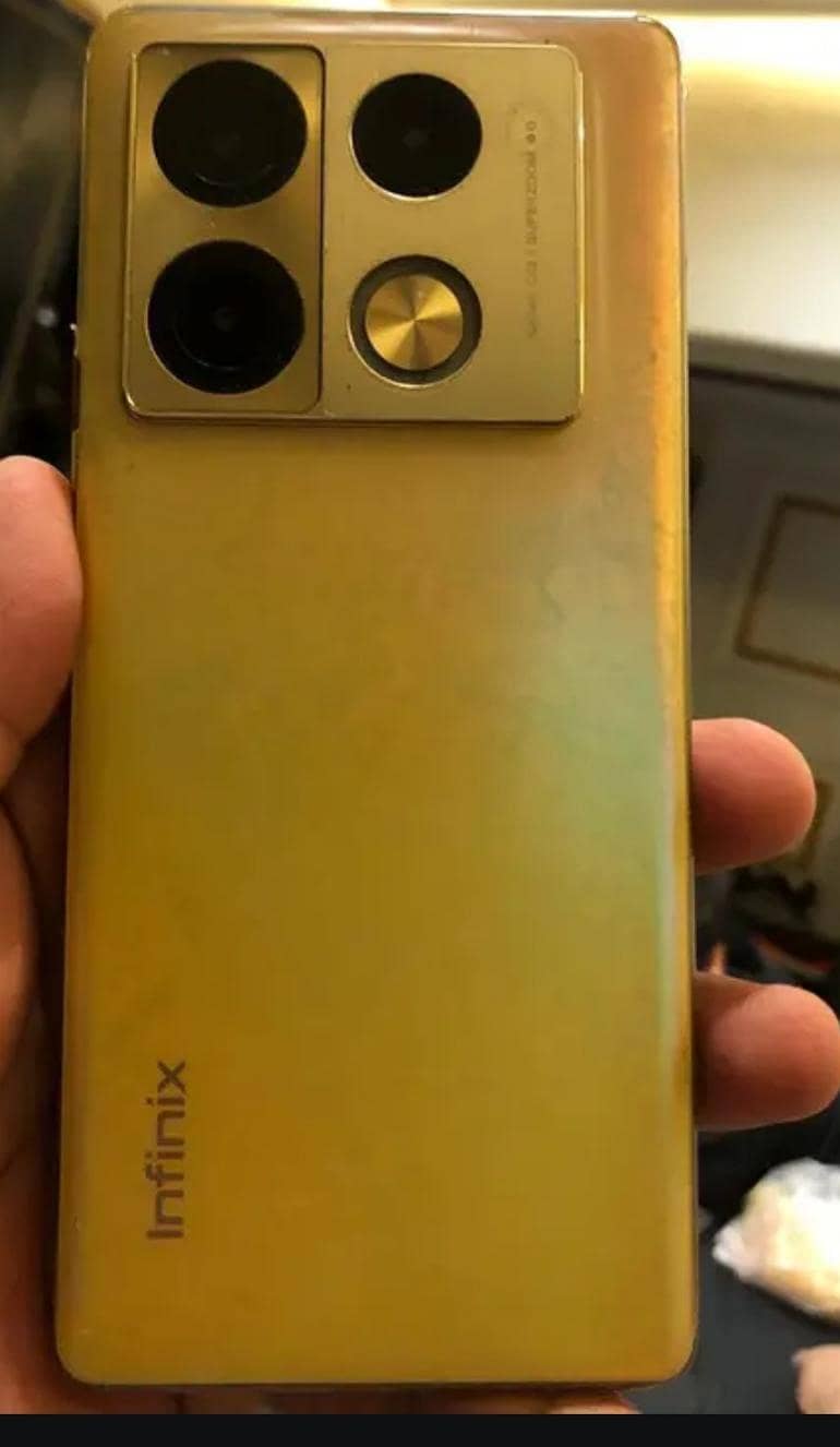 Infinix Note 40 Pro 0