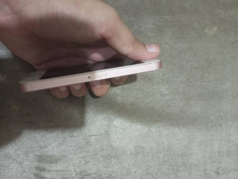 Apple iPhone SE 2