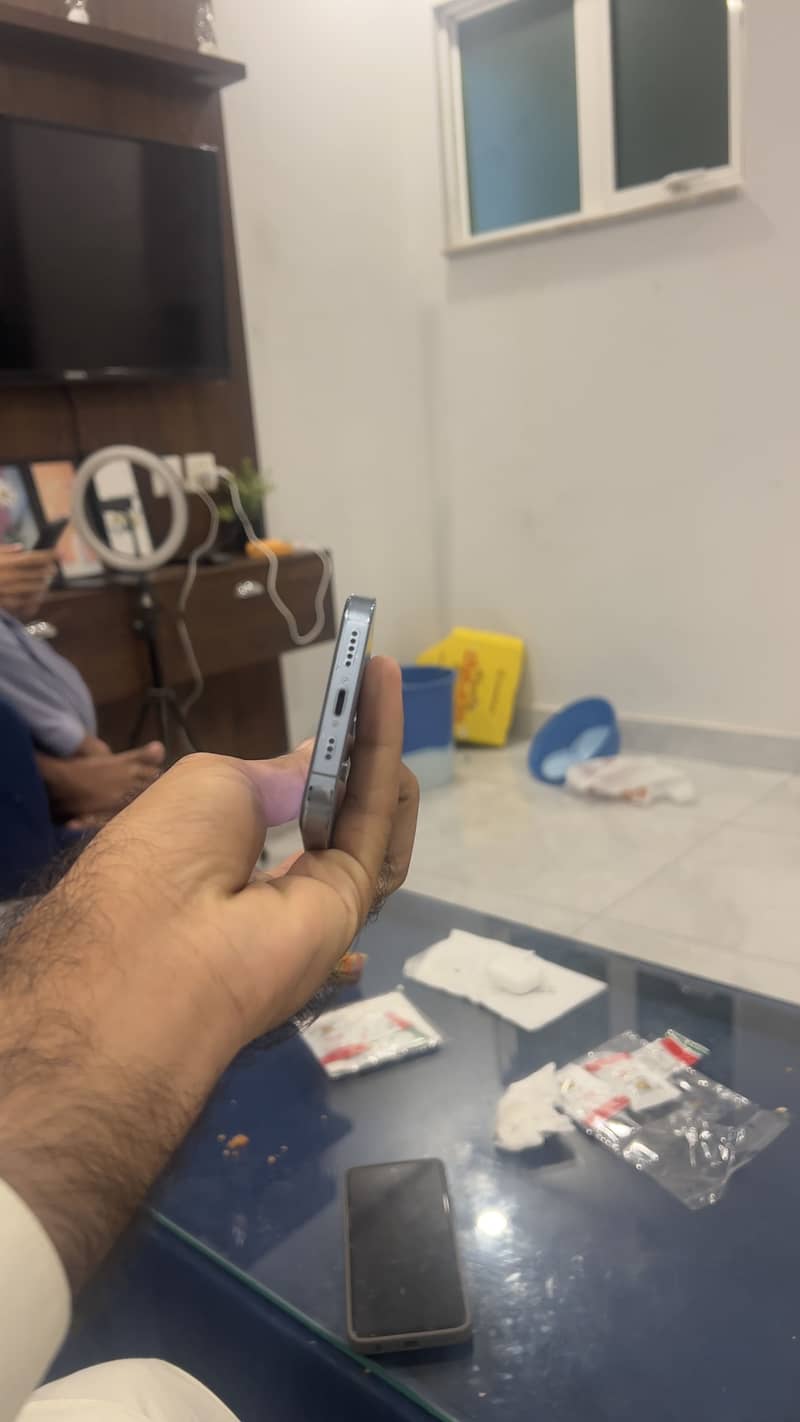 Apple iPhone 13 Pro 1