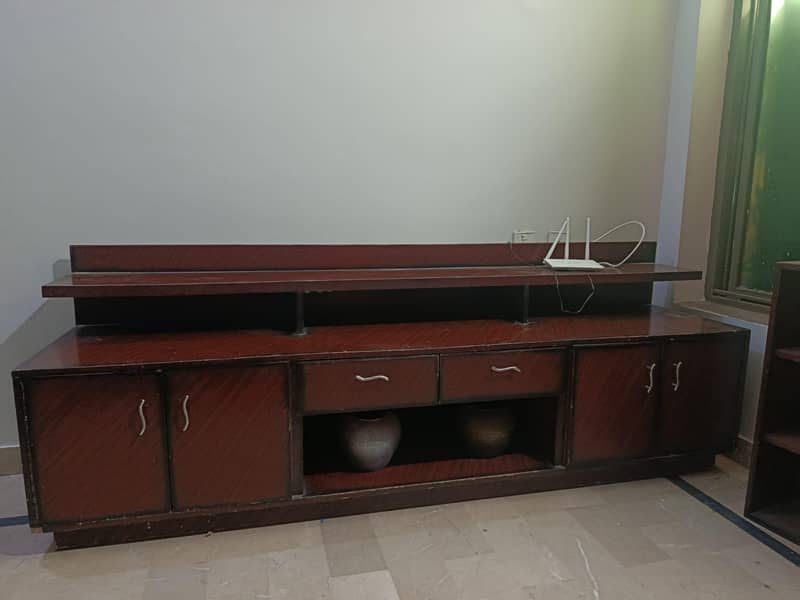 Media wall console 0