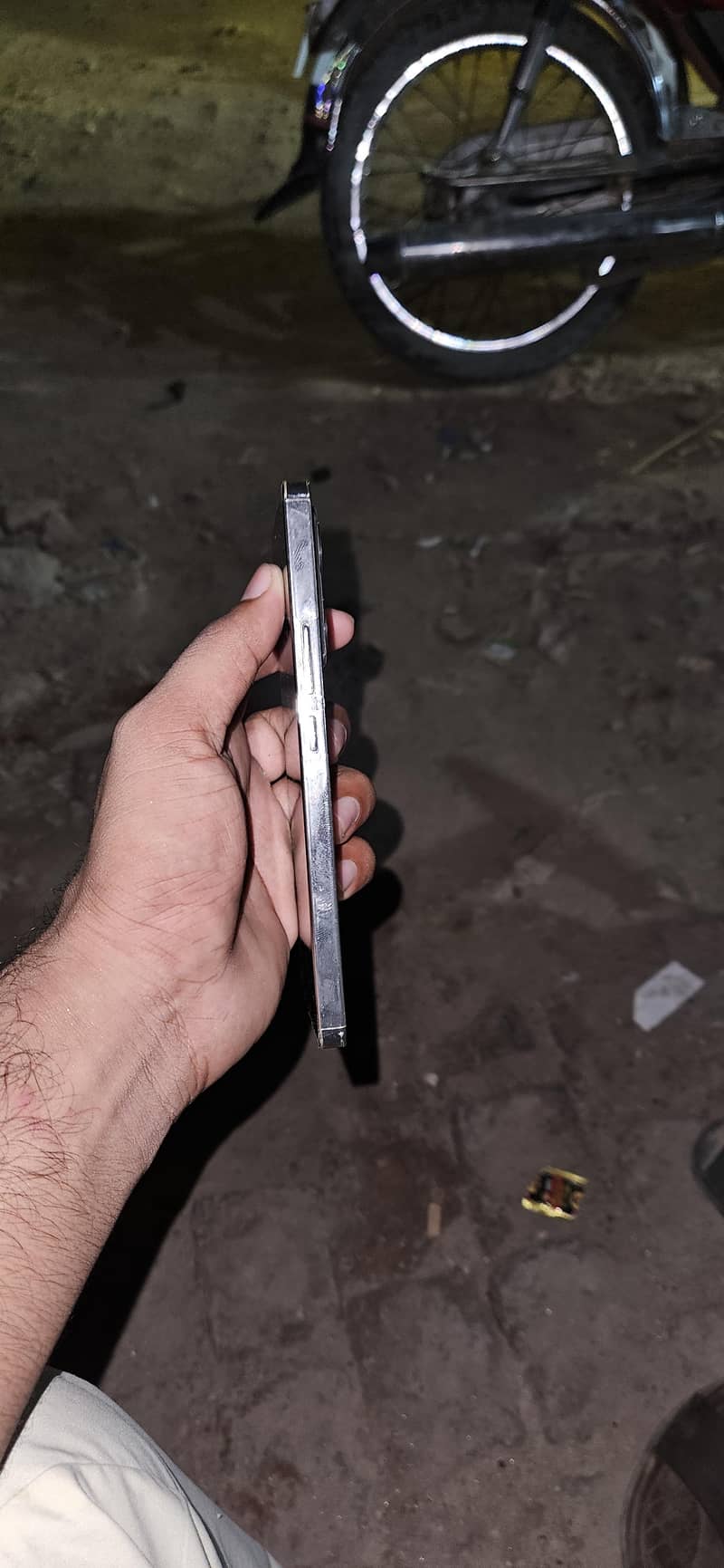 infinix note 40 4