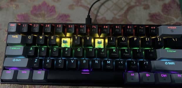 Mehenical keyboard blue switch's read description