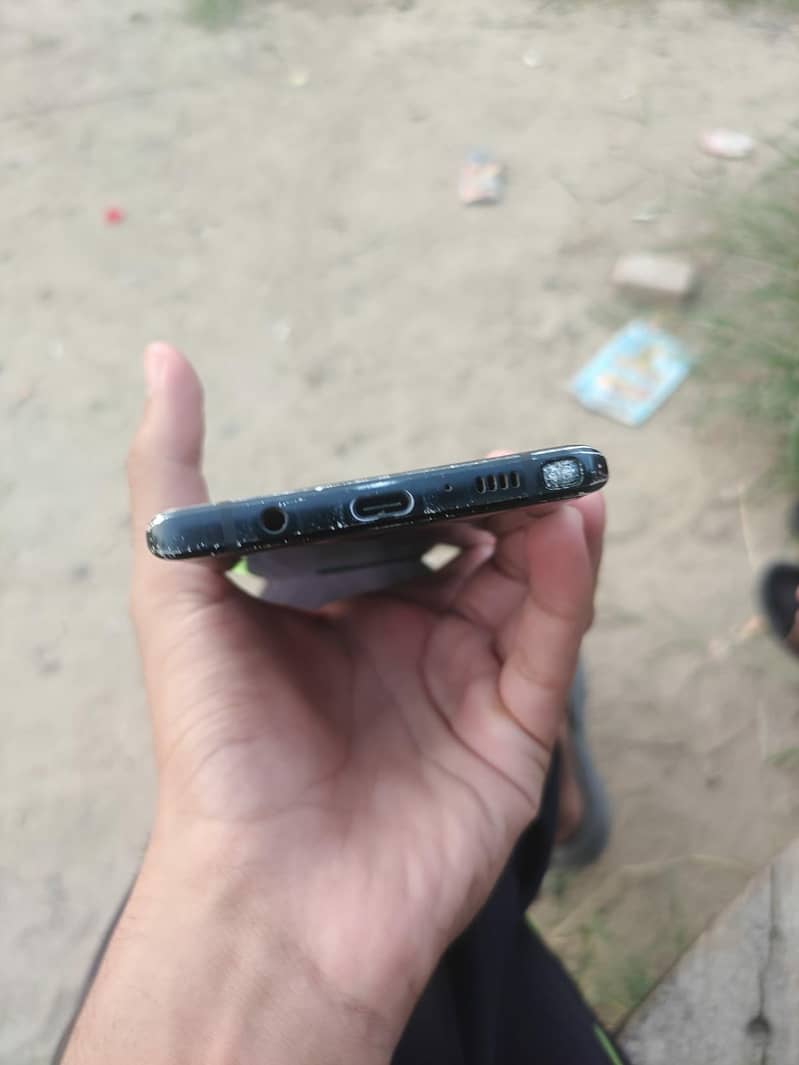 Samsung Mobile Note 9 4