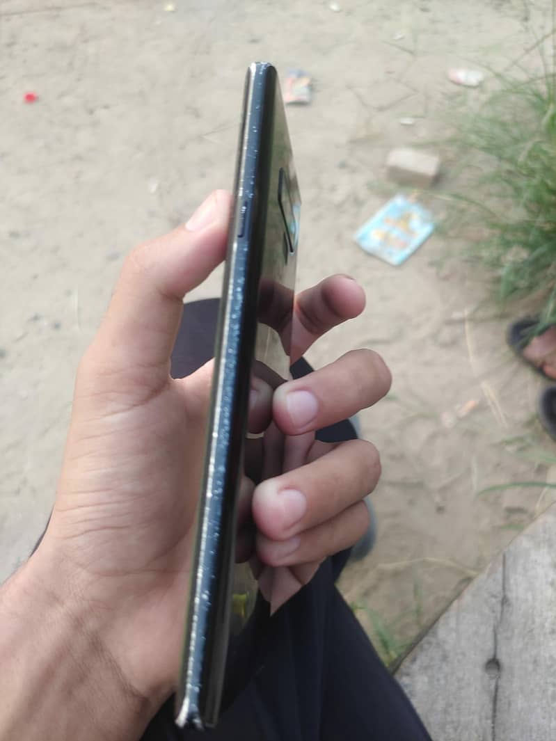 Samsung Mobile Note 9 5