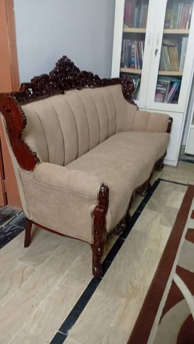 Chinioti sofa