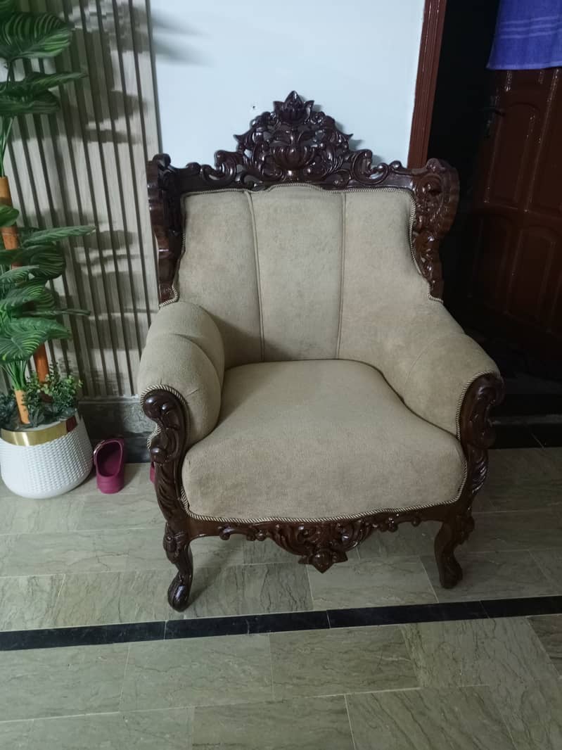 Chinioti sofa 2