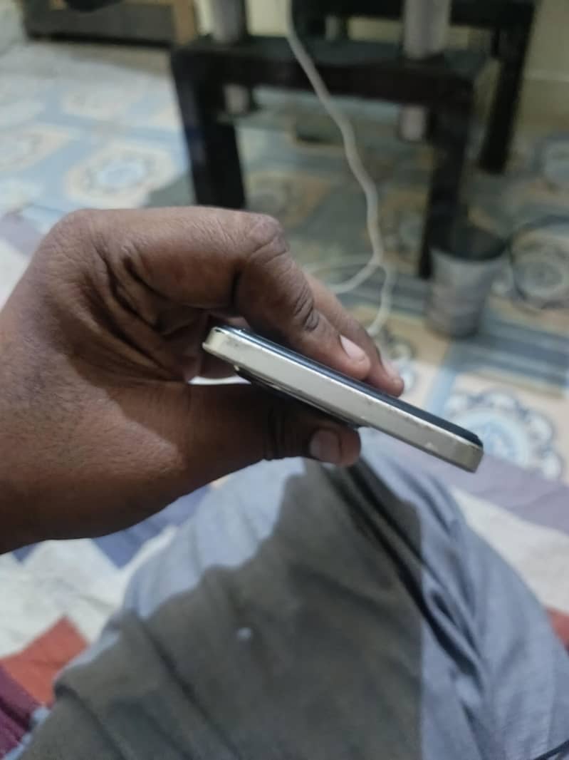 VGO TEL Note 24 1