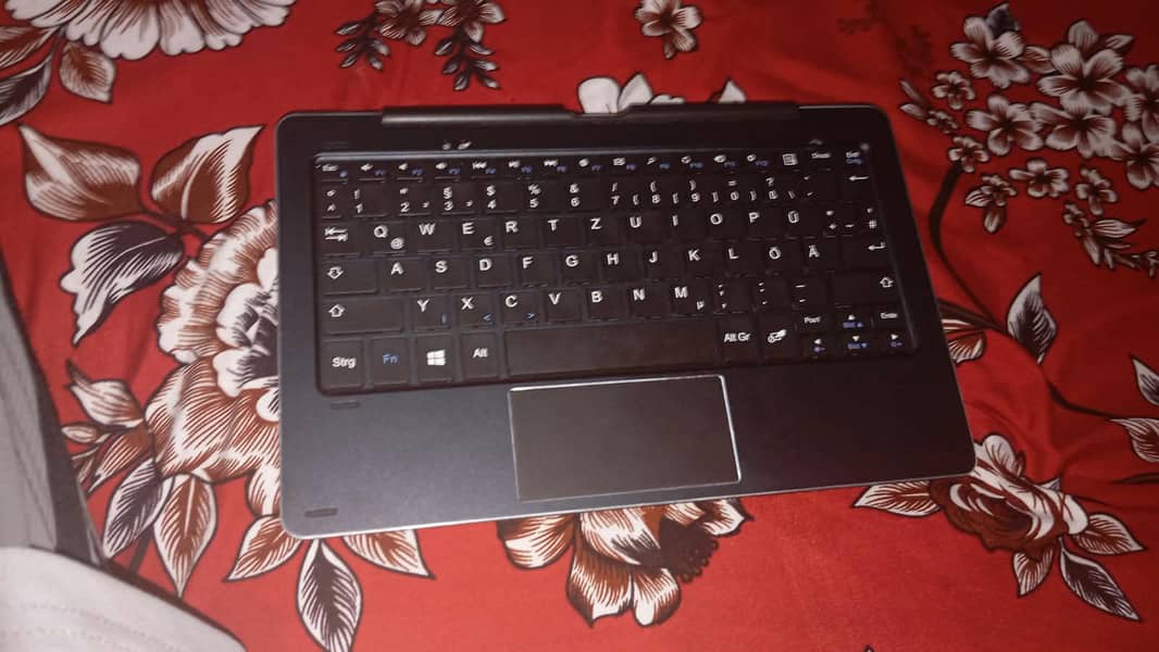 keyboard and Tablets 0
