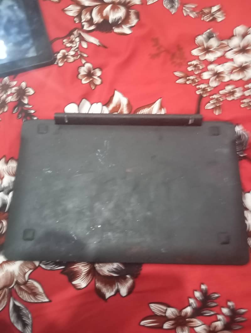 keyboard and Tablets 4