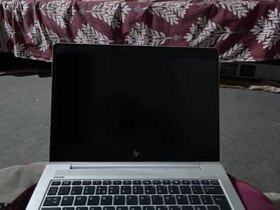 Hp Elite book core i5 8 Genration 16/256 10/10 condition 840G5