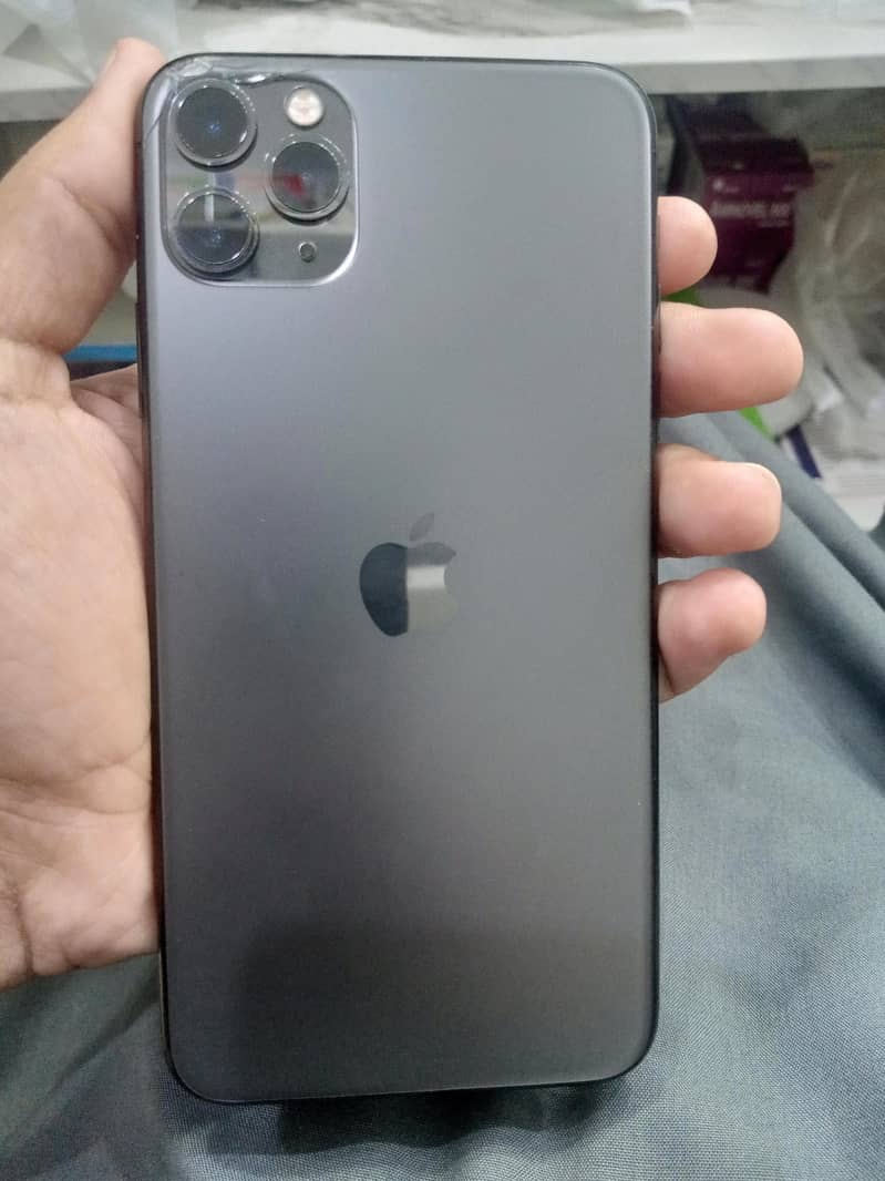 Apple iPhone 11 Pro Max 1