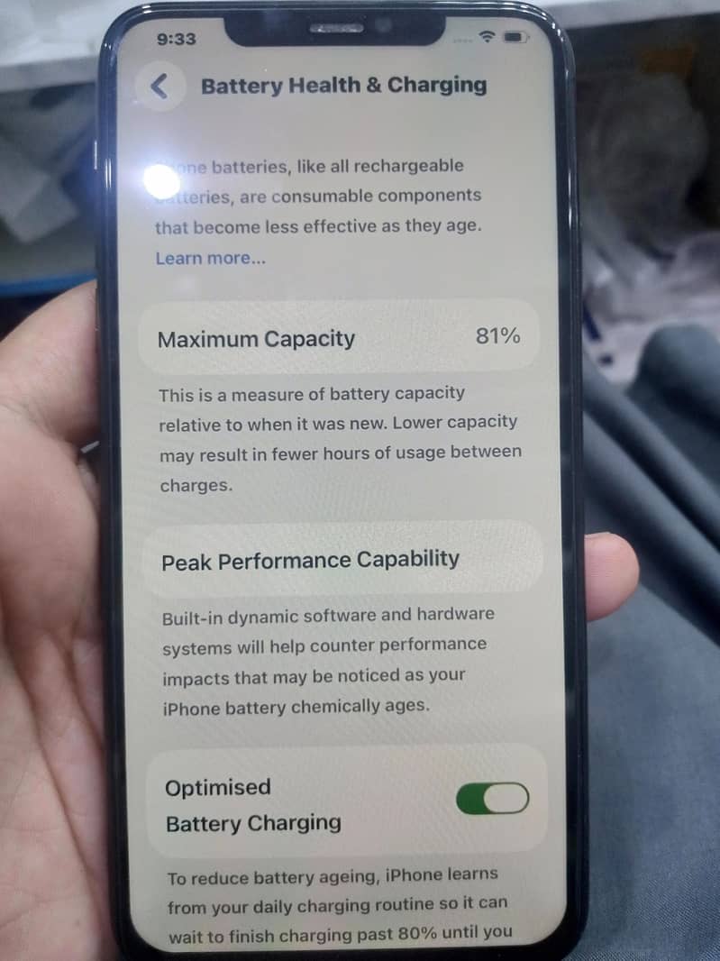 Apple iPhone 11 Pro Max 6