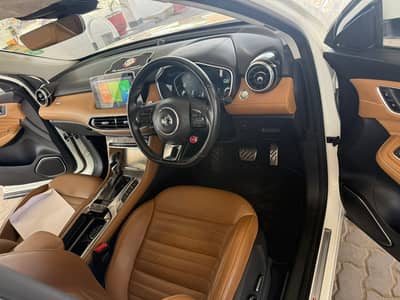 MG HS 2021
