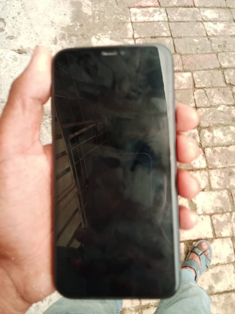 Apple iPhone 11 0