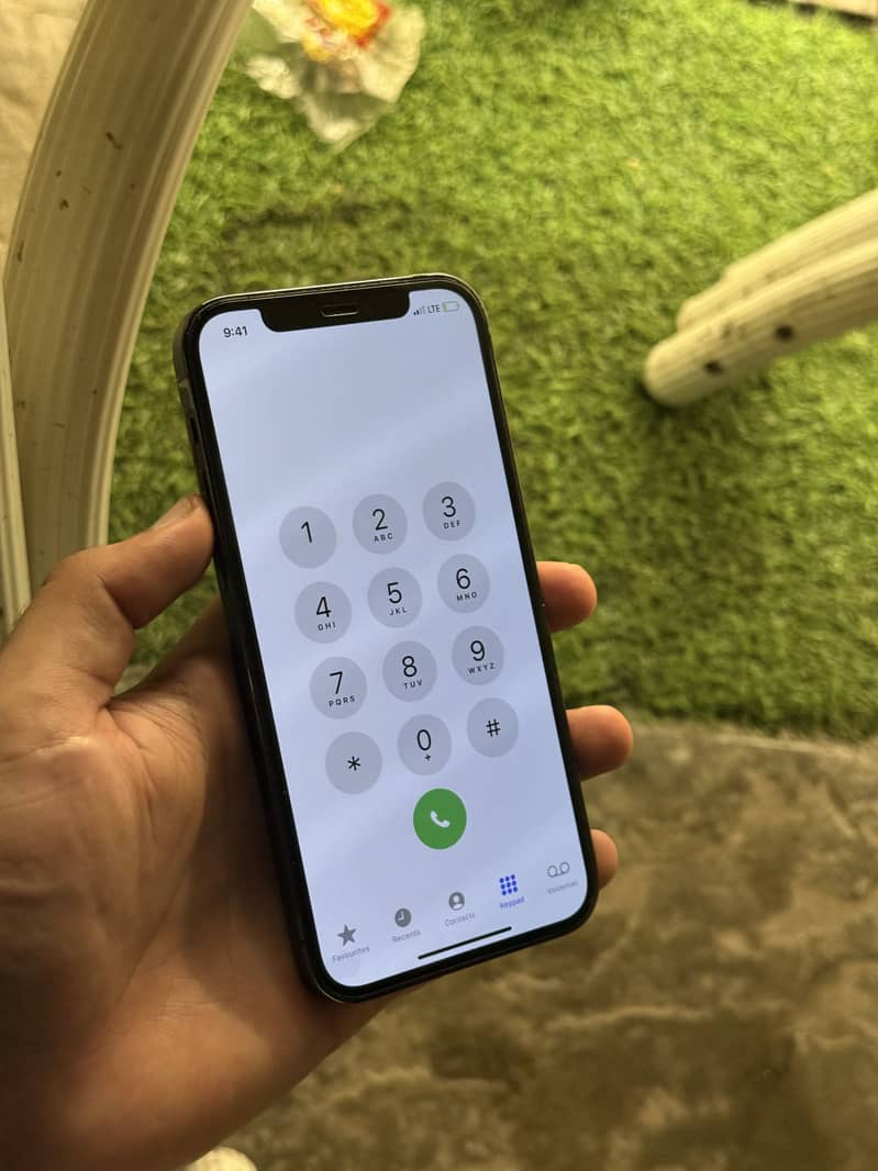 Apple iPhone 12 Pro 3