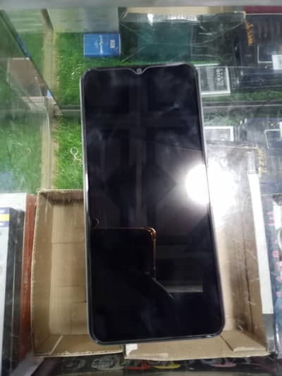  Vivo Y18 4/128GB – 9/10 Condition