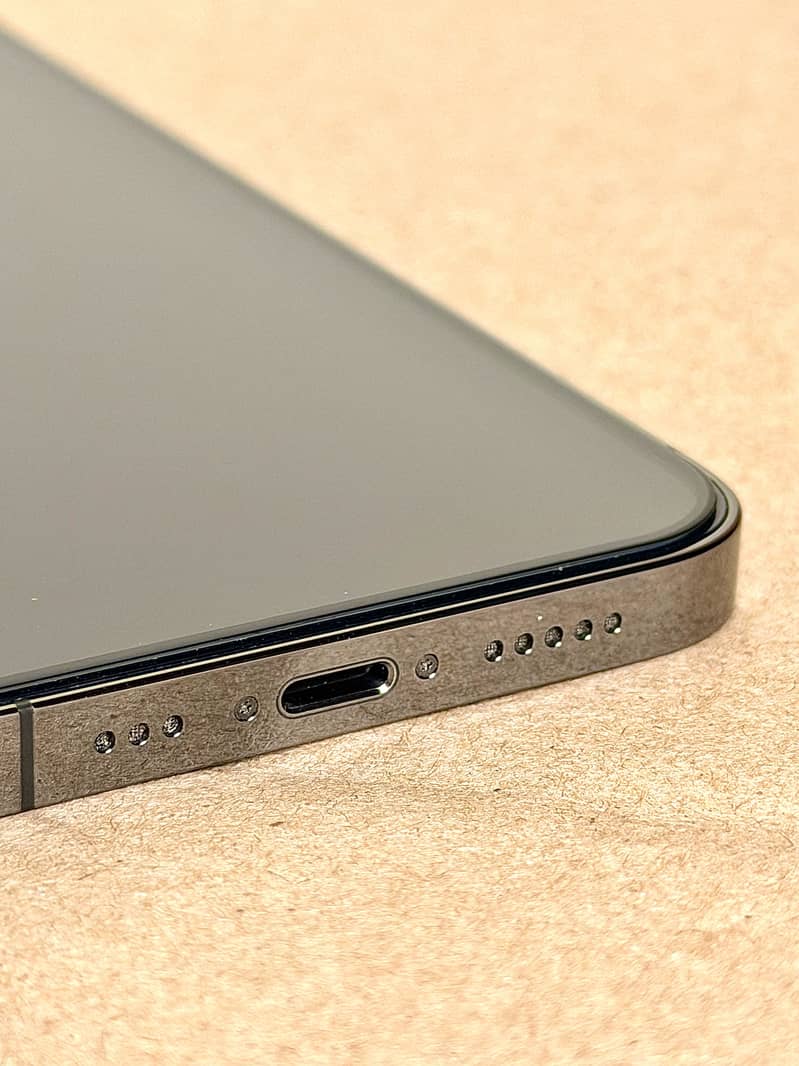 Apple iPhone 12 Pro 4