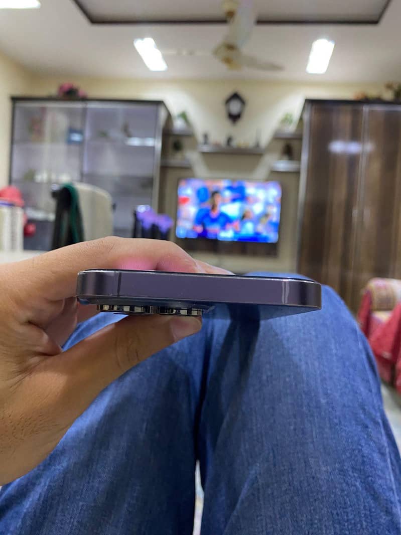 Apple iPhone 14 Pro Max 3
