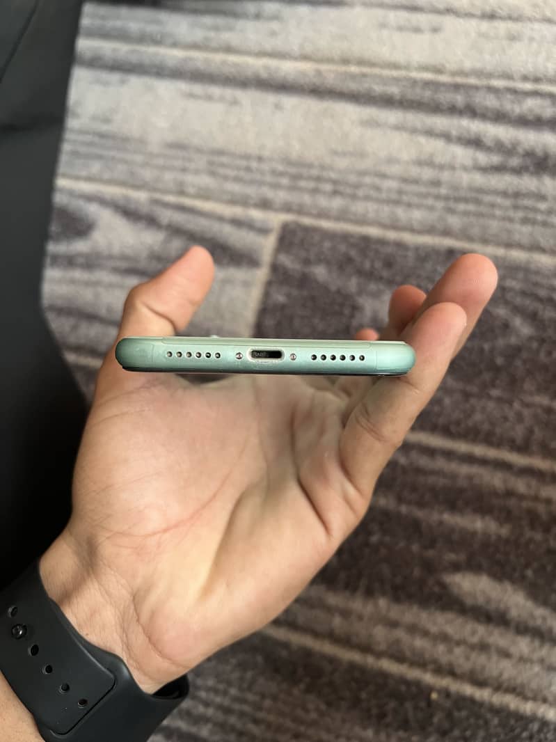 Apple iPhone 11 2