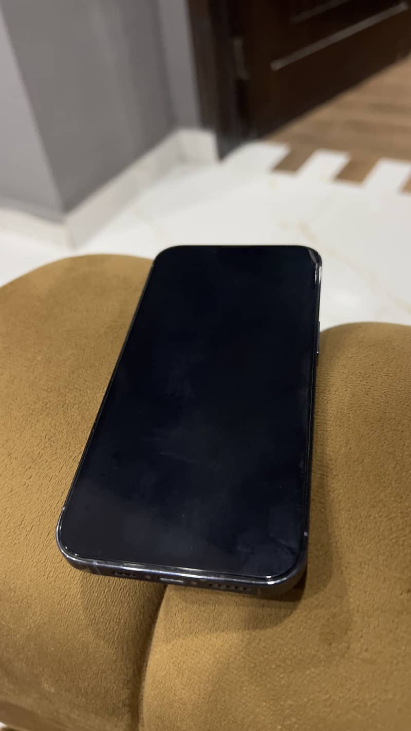 Apple iPhone 13 Pro 2