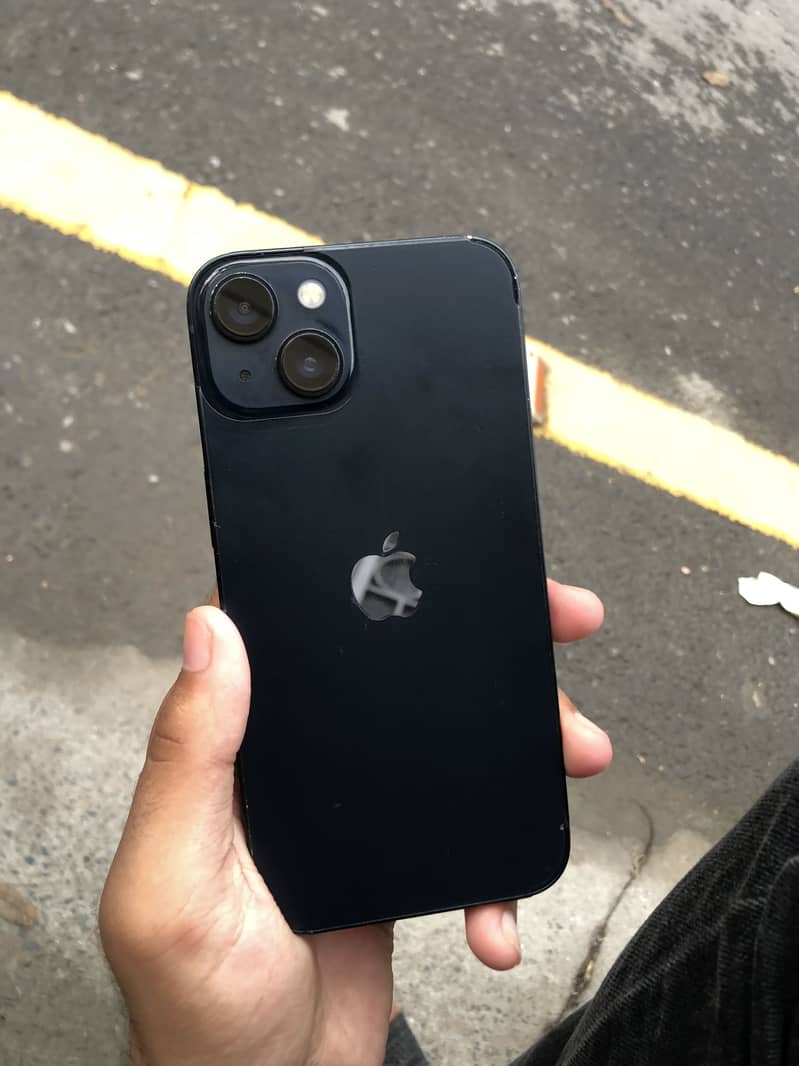 Apple iPhone 13 0