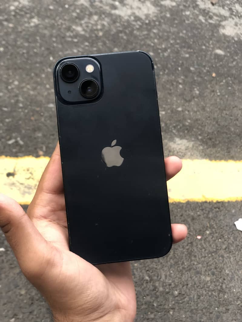 Apple iPhone 13 7