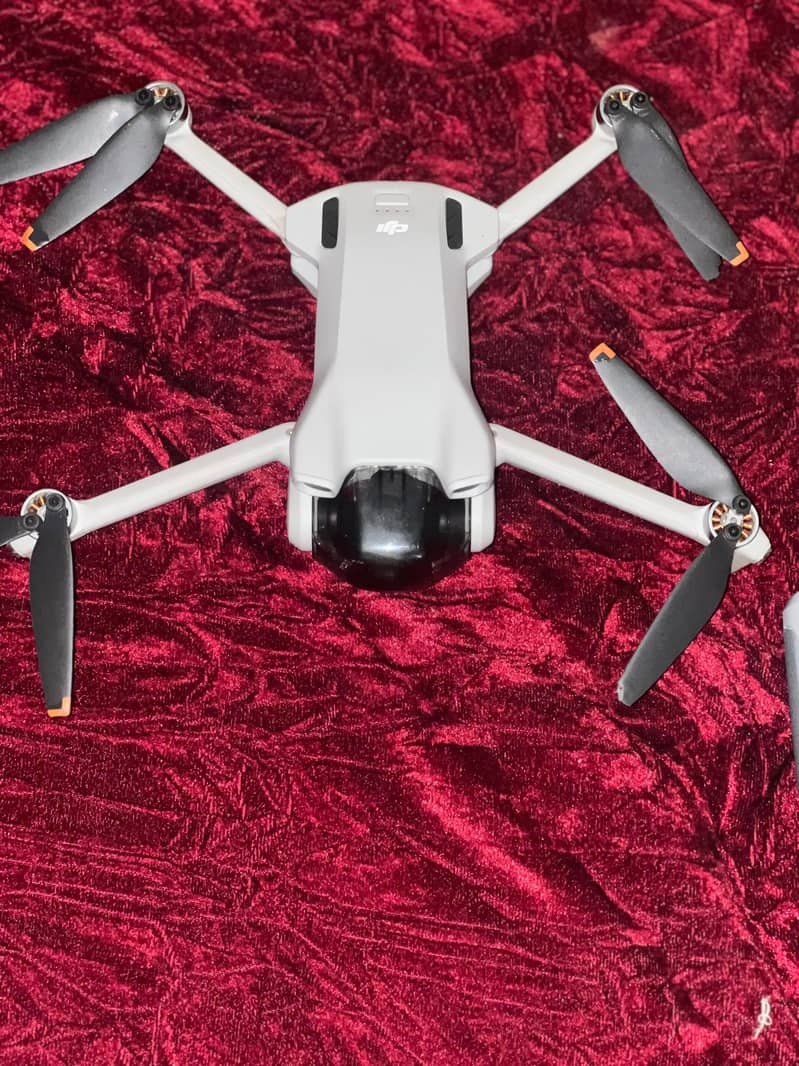 DJI mini e pro 0