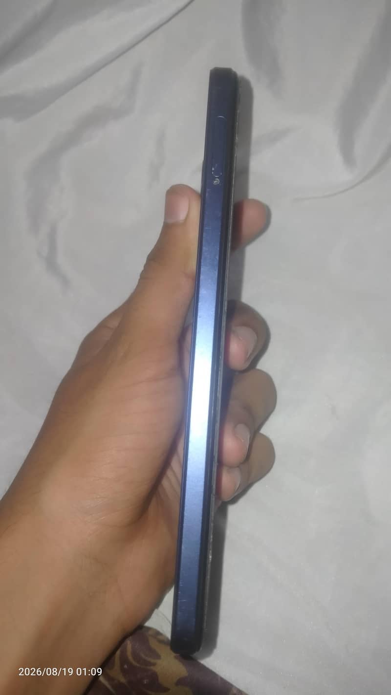 OPPO A17 4