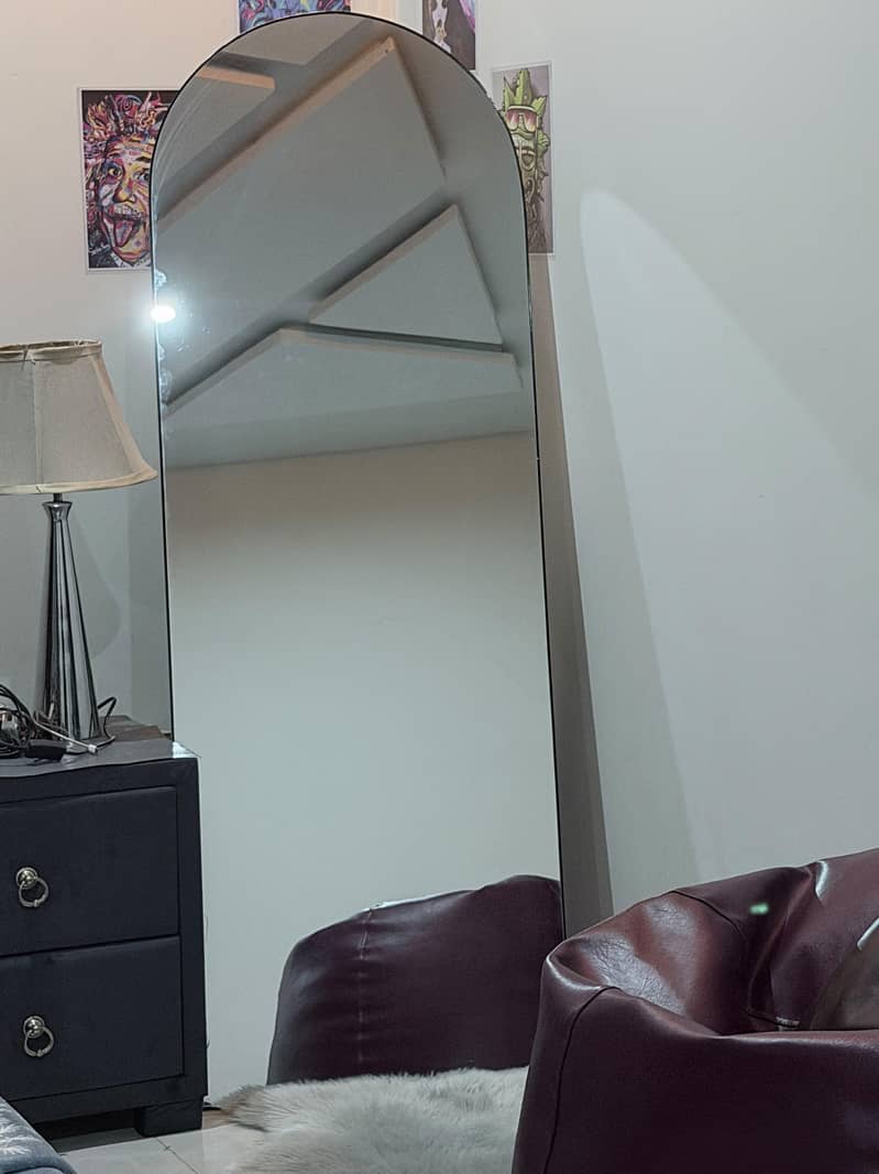 looking mirror 1