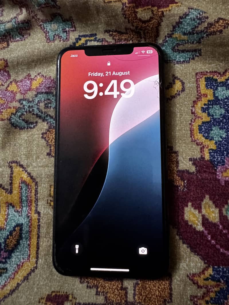 Apple iPhone XS Max 1