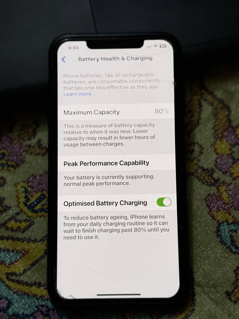 Apple iPhone XS Max 4