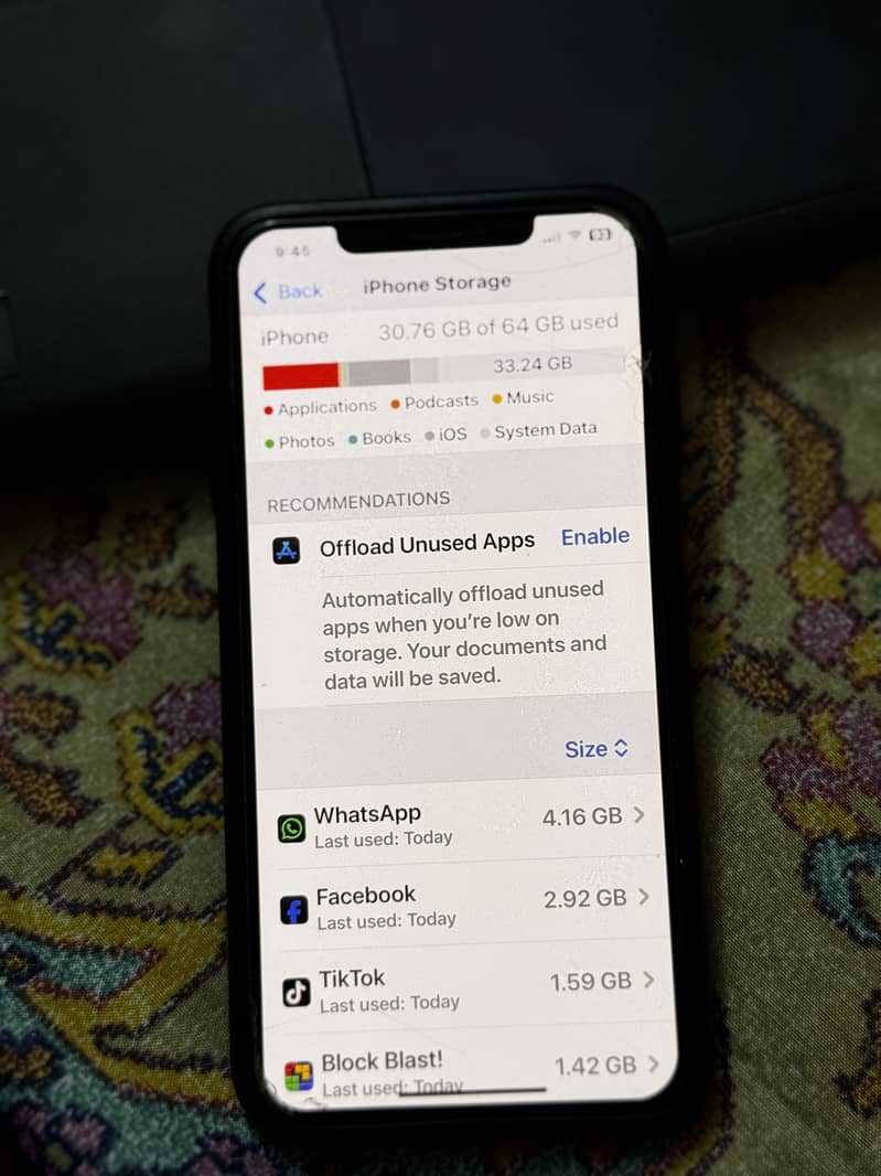 Apple iPhone XS Max 6