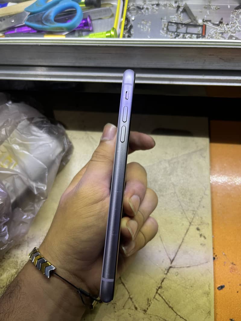 Apple iPhone 11 2