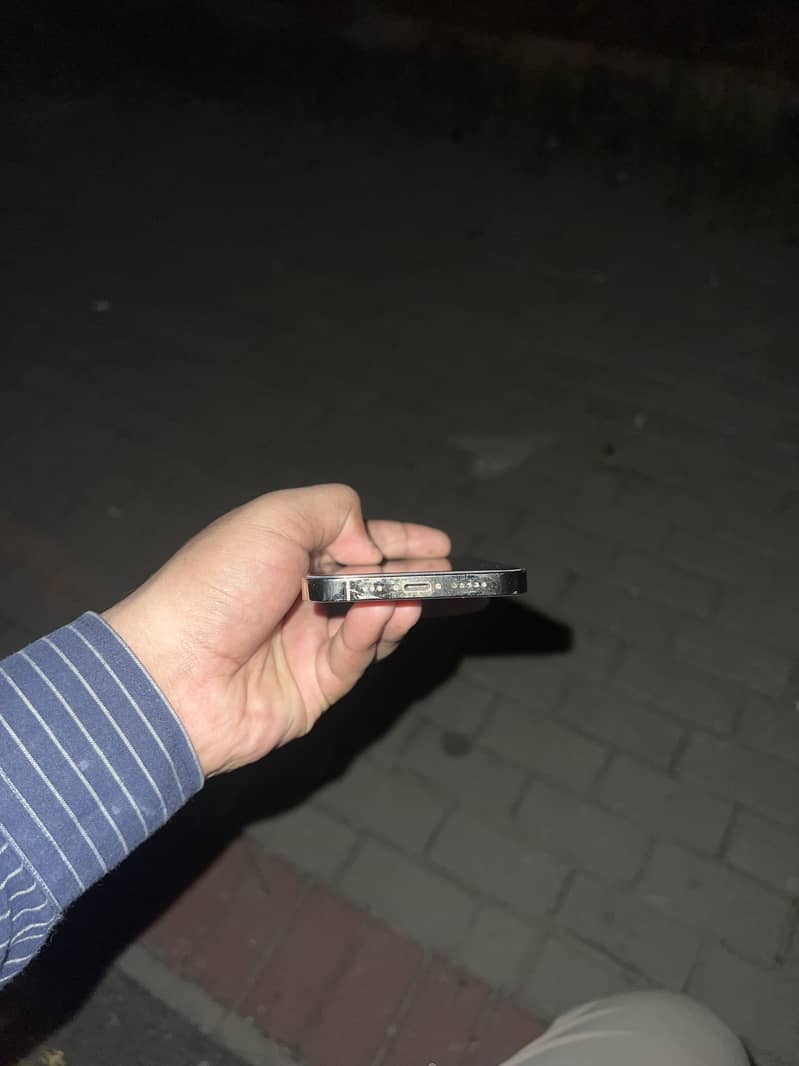 Apple iPhone 12 Pro 1